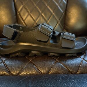 Women’s Birkenstock Mogami Terra Women’s Size 41